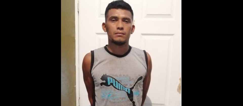 Soldados detienen a joven que decidió se colaborador de la MS