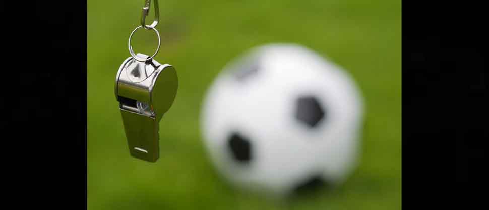 Árbitro fingió tener Covid-19 para ocupar su tiempo en hacerse una liposucción