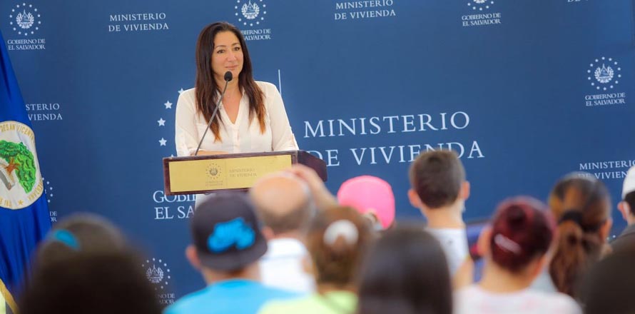 Anuncian proyecto habitacional para beneficiar a familias de San Vicente