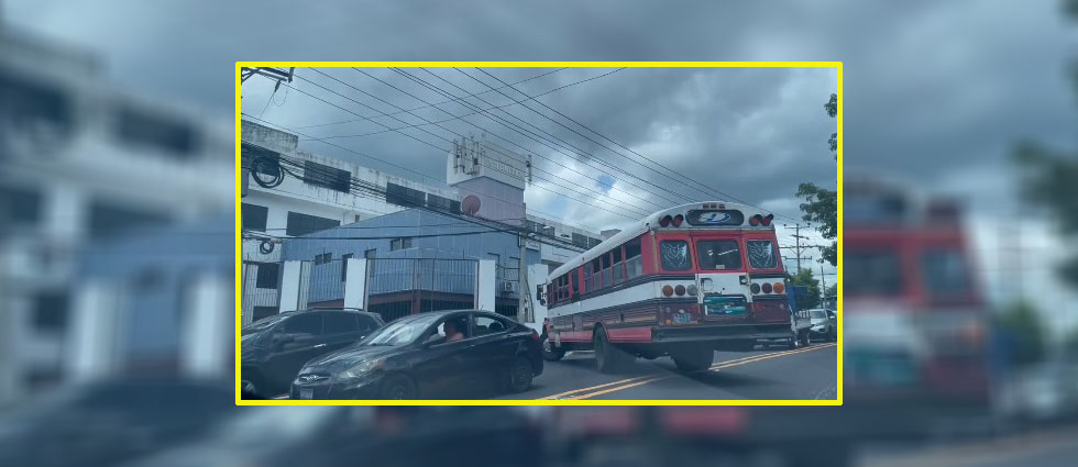 Localizan y sancionan a busero de la ruta 9 que fue grabado realizando un viraje prohibido