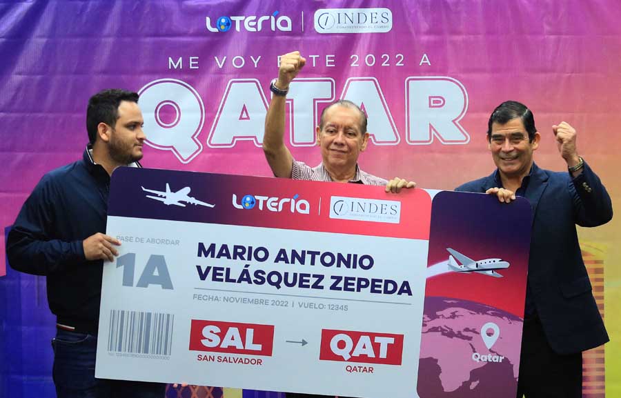A sus 71 años, salvadoreño viajará al Mundial de Qatar gracias al INDES y la Lotería