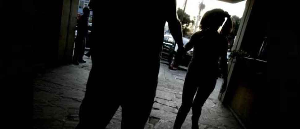 Sujeto aprovechó en abusar de niña de ocho años que salió de su casa a buscar mangos