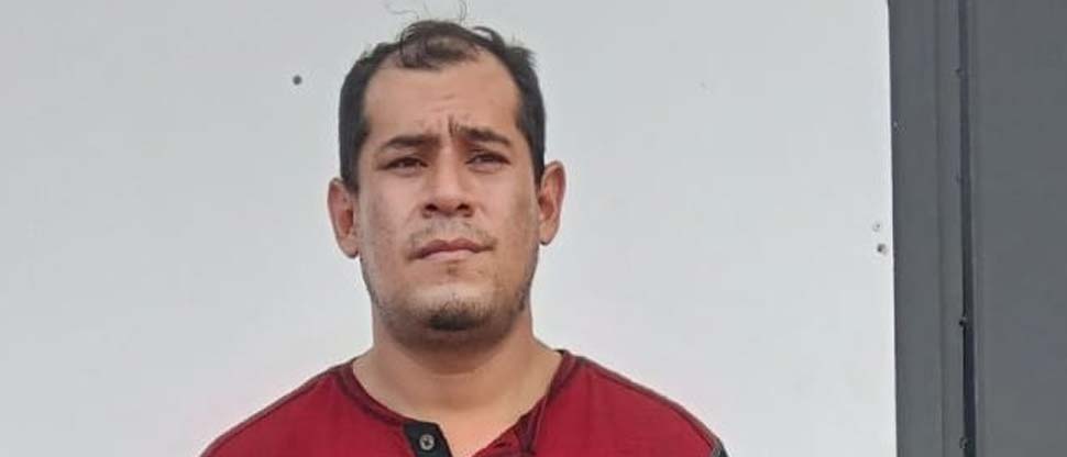 Detienen a pandillero que intentó borrase sus tatuaje de terrorista