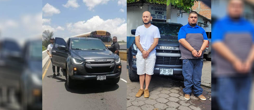 Arrestan a sujetos que amenazaron con una pistola a motociclistas en Apopa y les incautan un arma