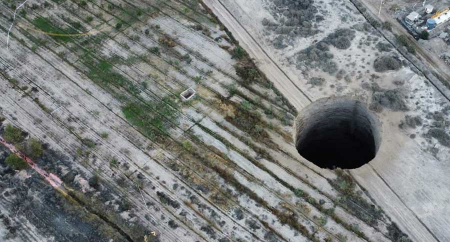 Alarma por un inmenso agujero que apareció en Chile