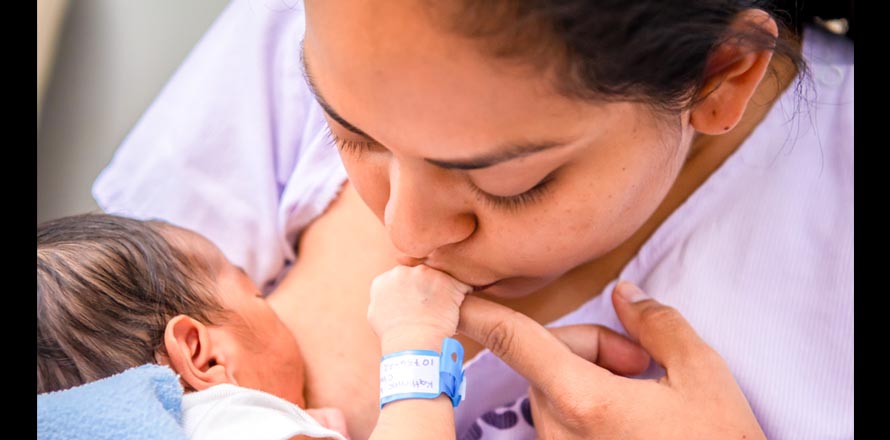 Sector público cuenta con 122 salas de lactancia materna