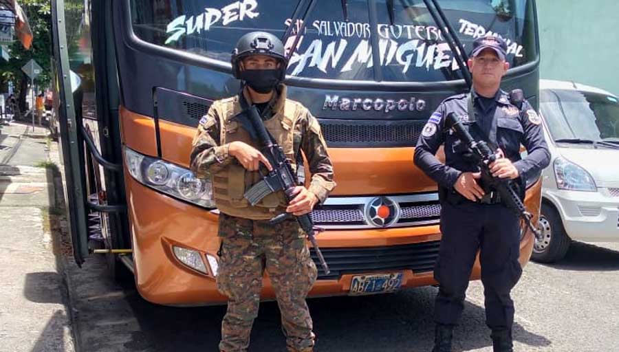 Policías y soldados dan seguridad en 1,266 rutas del transporte público en el país