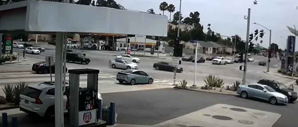 VIDEO: Seis fallecidos tras accidente provocado por mujer que conducía a más de 150 kilómetros por hora