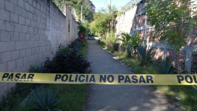 Pandilleros pasarán más de dos décadas tras las rejas por acabar con la vida de un salvadoreño honrado