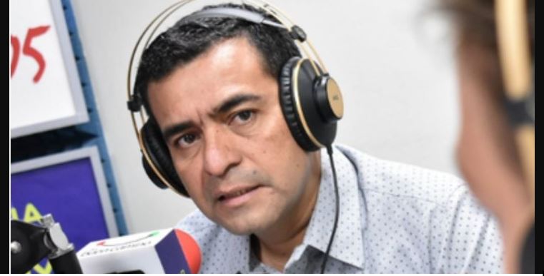 Periodista de LPG apoya vivir con pandilleros para “estudiar esa población”