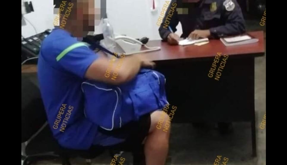 Jugador molesto se va a golpes contra un árbitro en Sonsonate