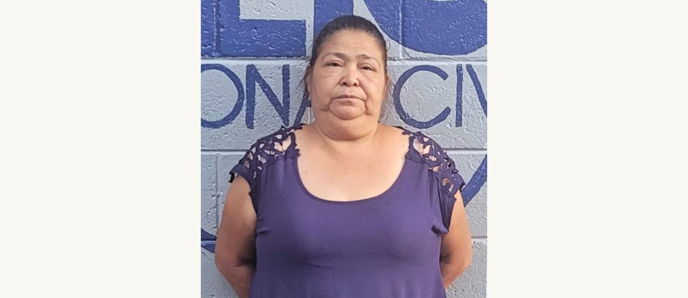 Capturan a colaboradora de pandilleros que administraba vehículos propiedad de los terroristas