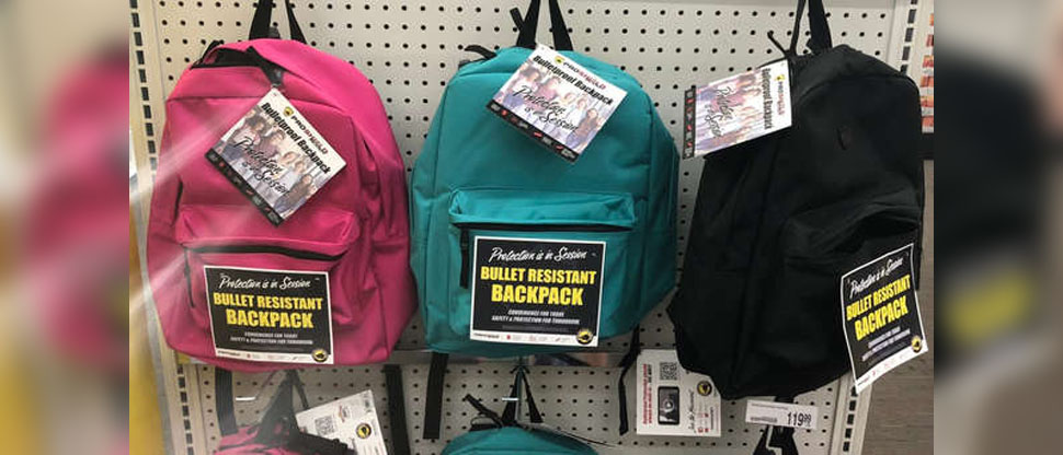 Las mochilas antibalas son los productos más vendidos en Estados Unidos tras el regreso a clases