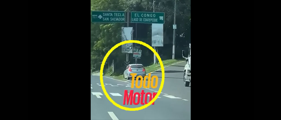 Captan a automovilista manejando erráticamente poniendo en riesgo la vida de terceros