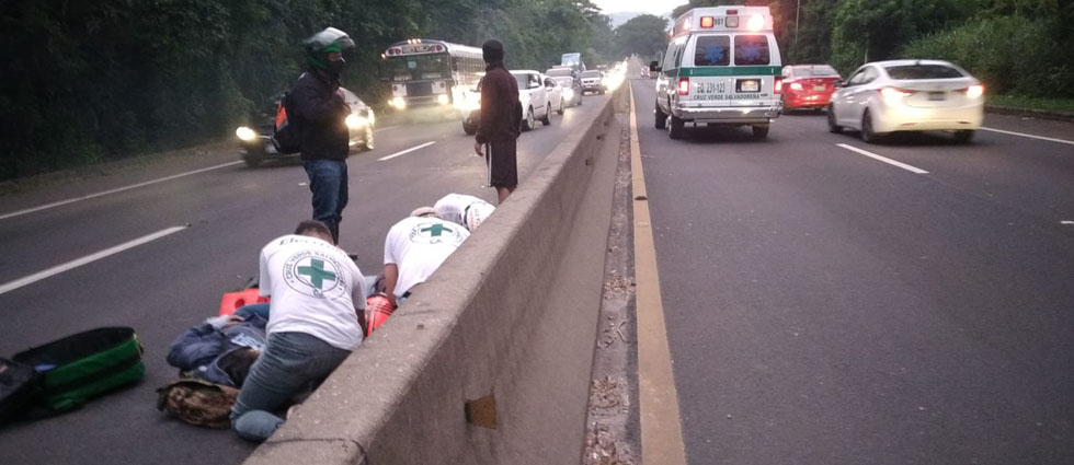 Reportan personas con múltiples lesiones tras accidente carretera hacia Santa Ana