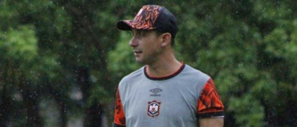 Técnico de Águila da «ultimátum» para seguir en su cargo