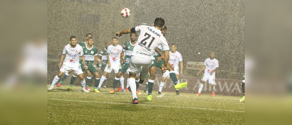 Baja de última hora: Alianza pierde un delantero para el partido de esta noche