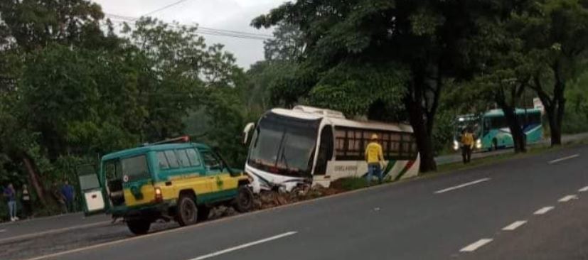 Busero se accidenta esta mañana con viaje hacia San Salvador