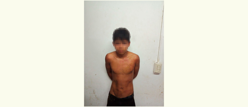 Menor de edad mata a dos hombres tras discusión mientras bebían alcohol: fue arrestado rápidamente