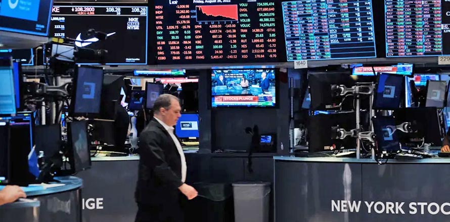 Bolsa de Nueva York cae fuertemente tras discurso de director del banco central de EEUU