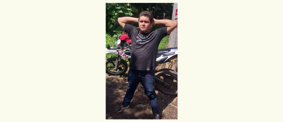 Cae MS que se movilizaba en motocicleta para pasar desapercibido ante las autoridades