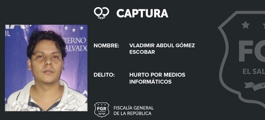 Sujeto hurta tarjeta de crédito y gasta $3,200 en cerveza y cigarros