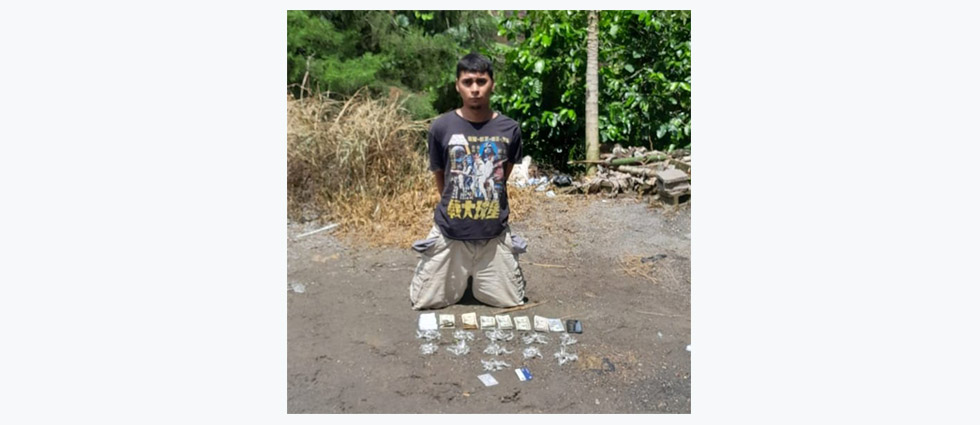 Cae sujeto tras ser sorprendido con abundante droga y cientos de dólares en efectivo