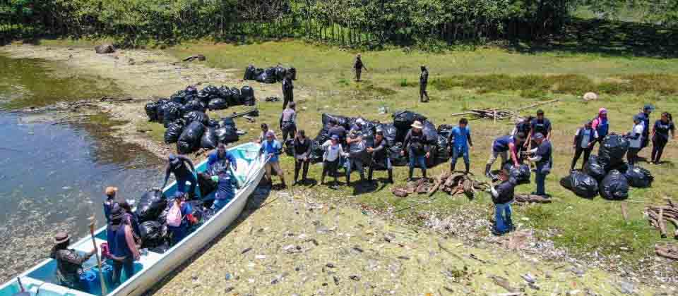 CEL extrae más de 150 toneladas de basura en embalse Cerrón Grande
