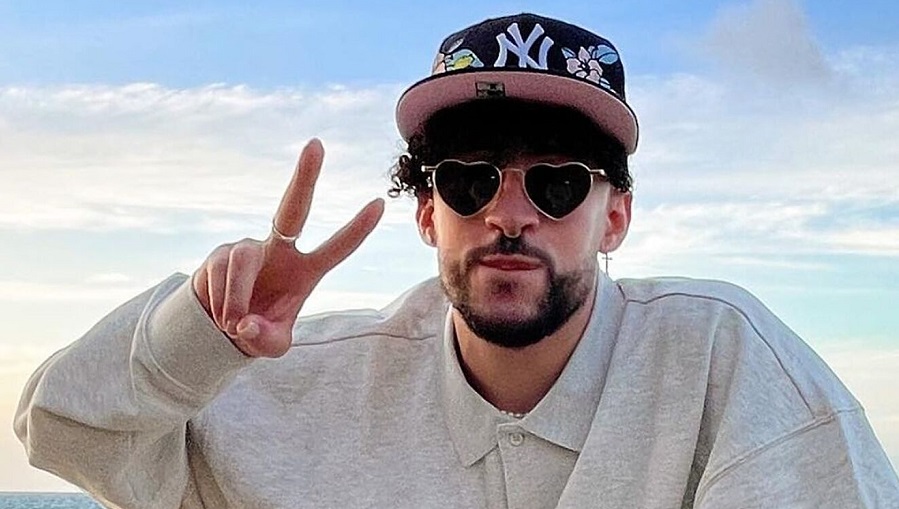 Bad Bunny arrasa en los premios Billboard de música latina ￼