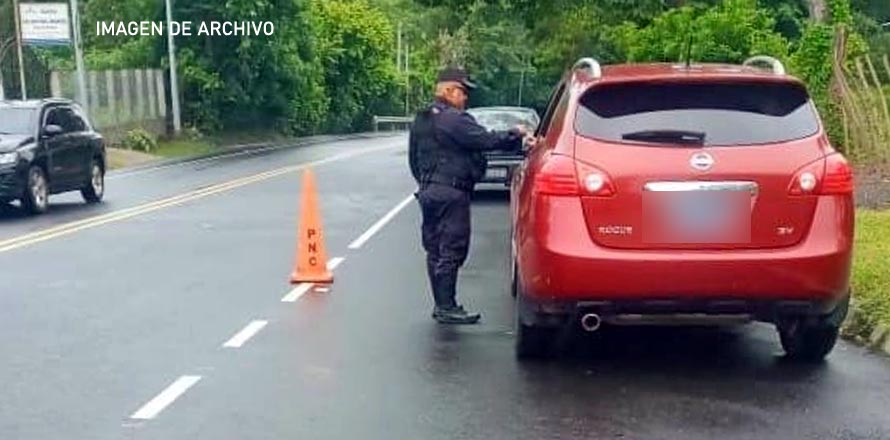 Camioneta que era utilizada por terroristas para delinquir pasa a poder del estado