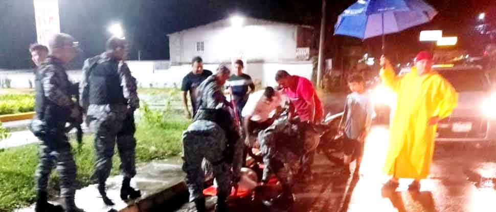 Motociclista queda tendido sobre el pavimento tras accidentarse en carretera Longitudinal del Norte