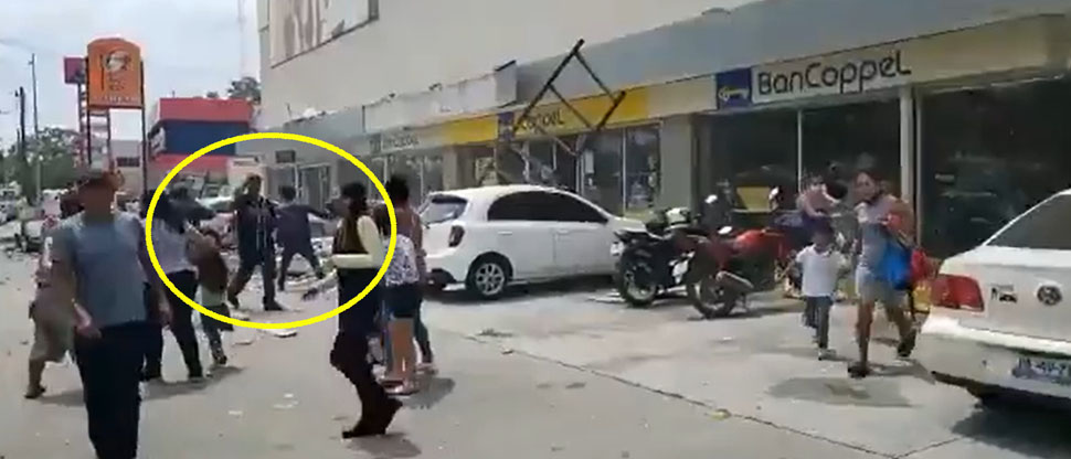 Este es el momento cuando fallece la primera víctima mortal del violento terremoto en México