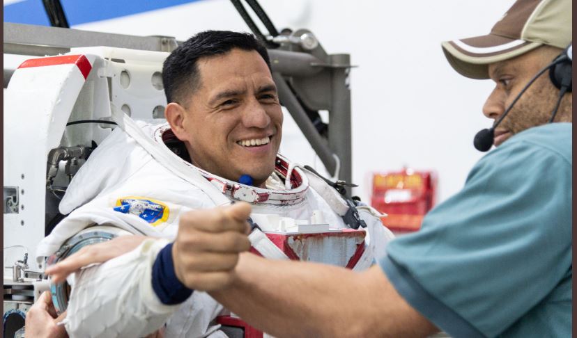 Astronauta Frank Rubio afirma estar orgulloso de representar a los salvadoreños | VIDEO