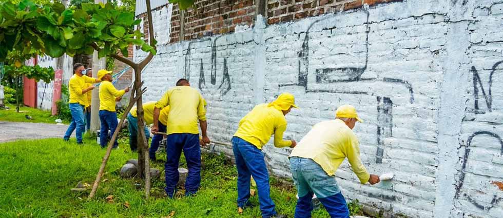 Borran grafitis de terroristas tras denuncias ciudadanas