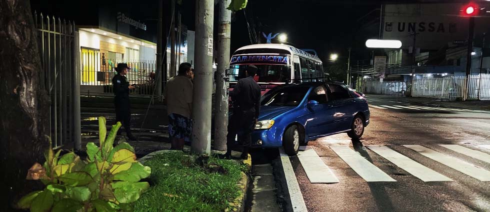 Un lesionado tras accidente de tránsito sobre la alameda Roosevelt