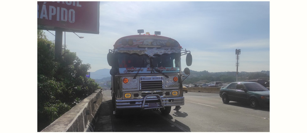 Decomisan autobús del transporte colectivo que circulaba con placas falsas