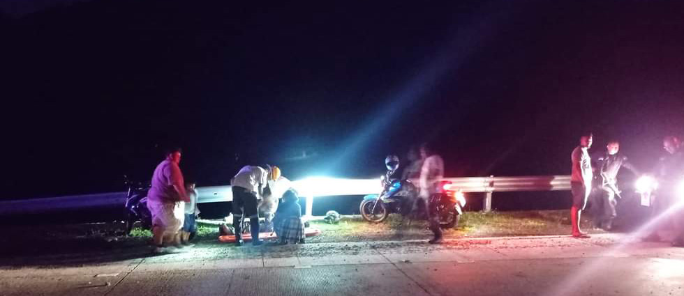 Conductor sufre múltiples fracturas tras accidentarse carretera al Puerto de La Libertad