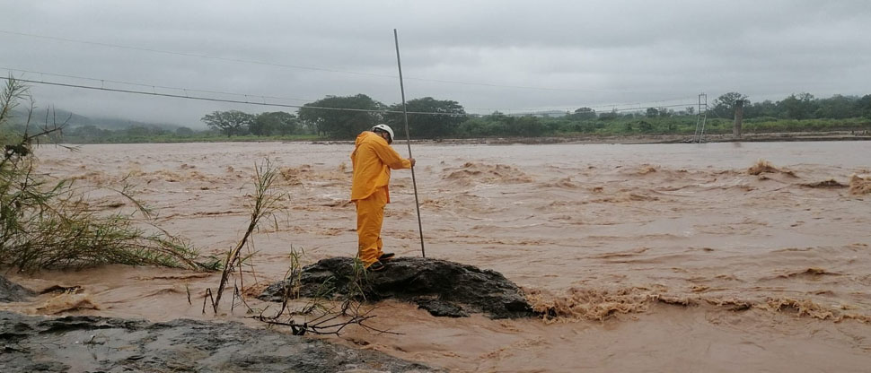 Extienden por 24 horas más alerta roja en ocho departamentos de Honduras