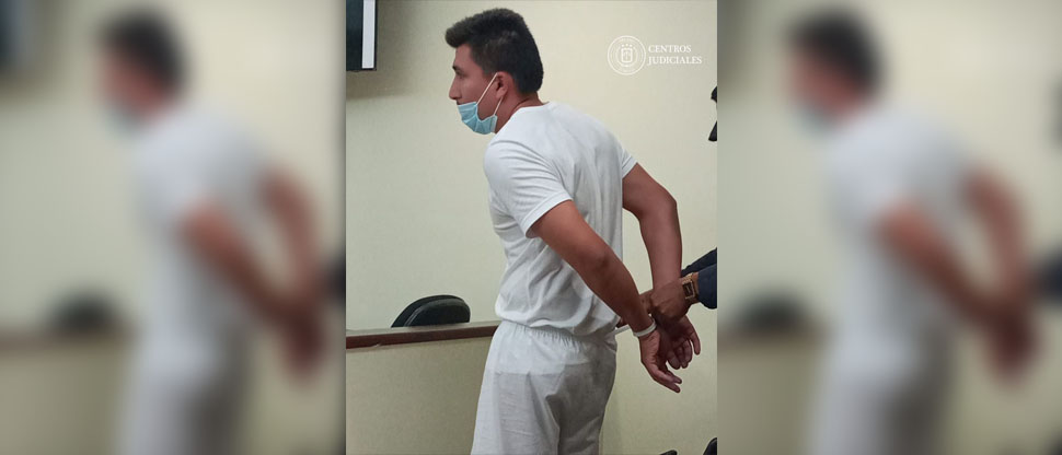 Hombre que insultó a su esposa frente a su hija es condenado a asistir a alcohólicos anónimos