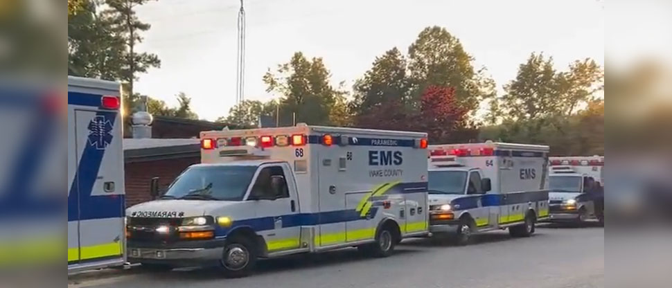 Cinco personas perdieron la vida, entre ellas un policía, en un ataque en Carolina del Norte, Estados Unidos