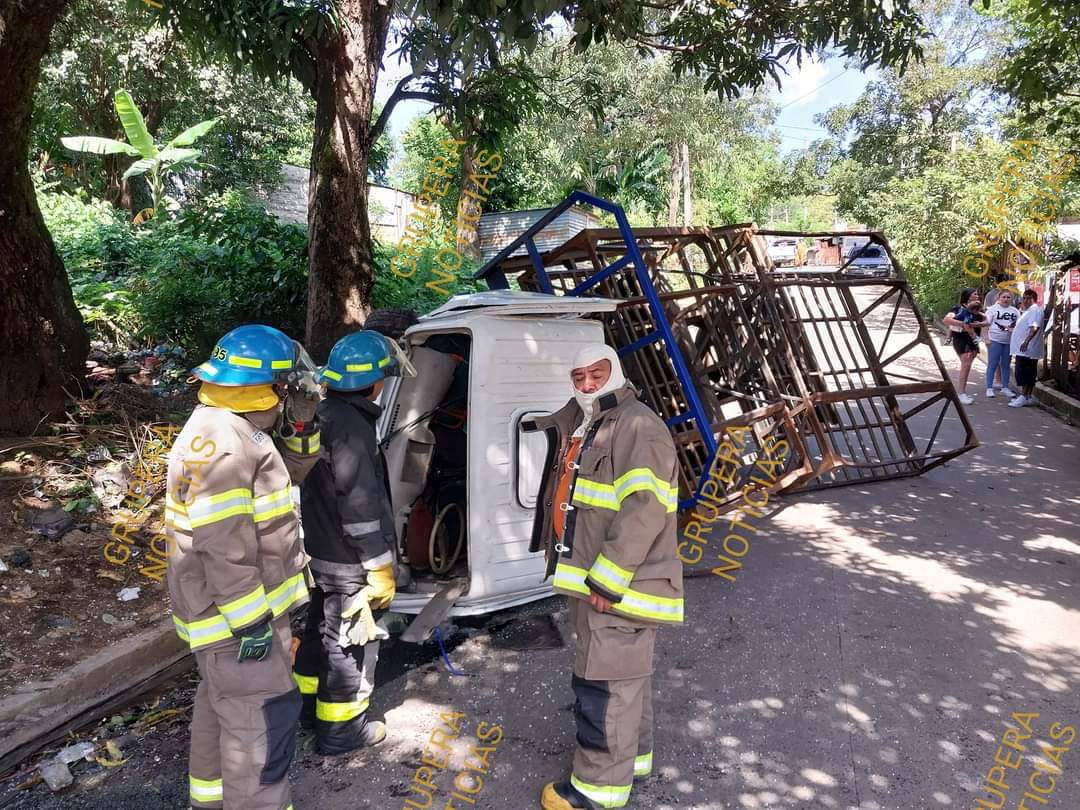 «Voy sin frenos», grita motorista de camión repartidor de gas antes de accidentarse