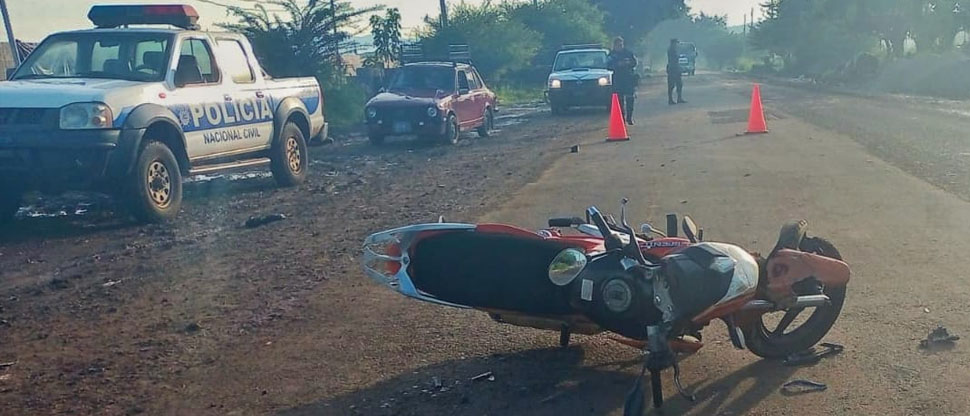 Motociclista resulta lesionado en un accidente de tránsito en carretera a Ahuachapán
