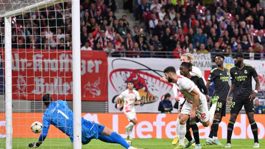 El Real Madrid suelta el acelerador y pierde por primera vez en la temporada