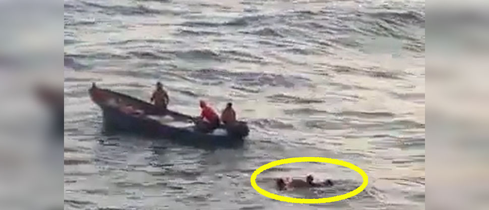 Pescadores rescatan a hombre que era arrastrado por la corriente en la playa El Obispo