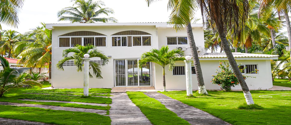 Decomisan rancho de playa que era usado para desembarcar y almacenar sustancias prohibidas