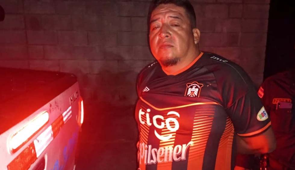 Detienen a aficionado que atacó a tiros a policías en San Pedro Perulapán