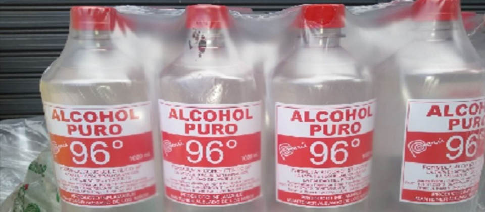 Ecuador confirma 5 personas fallecidas por consumo de alcohol metílico