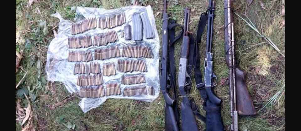 Autoridades encuentran armamento enterrado en Guazapa