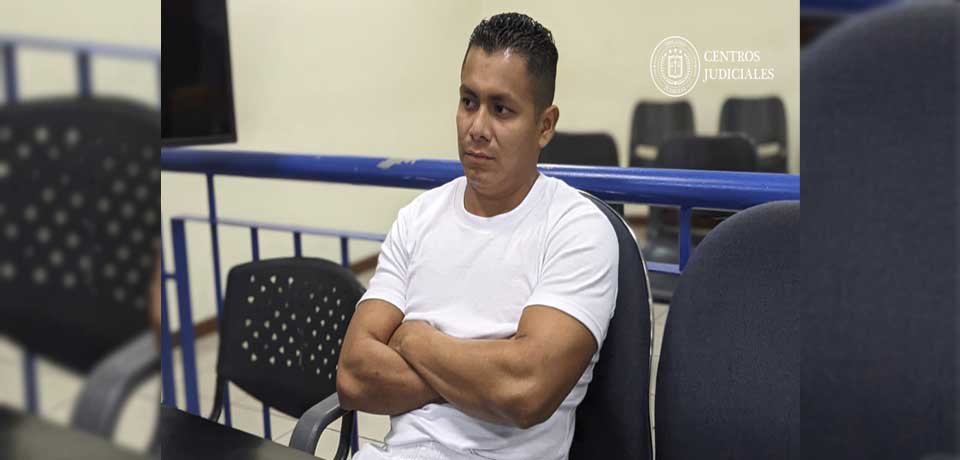 Condenan a 10 años de cárcel a sujeto por cobrar «la renta» a un comerciante de San Salvador