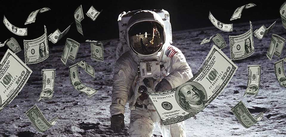 Sujeto estafa a una mujer haciéndose pasar por astronauta y le pide 30 mil euros para regresar a la Tierra